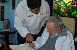 Tổng thống Venezuela gặp lãnh tụ Cuba